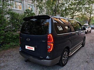 2020 Hyundai Grand Starex I Рестайлинг 2, коричневый, 3950000 рублей, вид 3