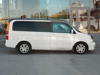 2001 Honda Stepwgn II, белый, 560000 рублей, вид 4