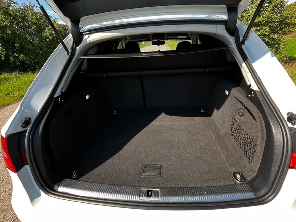 2015 Audi A4 allroad 7S-tronic IV (B8) Рестайлинг, белый, 1400000 рублей - вид 9