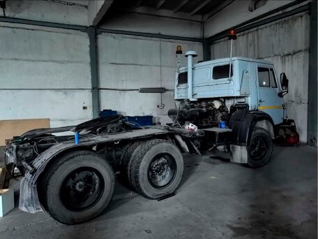 1997 КамАЗ 54112, серый, 354000 рублей, вид 4