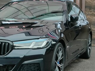2021 BMW 5 серии 530d xDrive VII (G30/G31/G38) Рестайлинг, чёрный, 6400000 рублей, вид 4