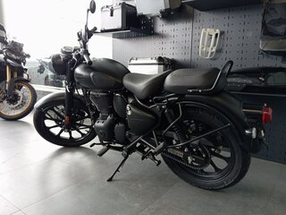 2026 Royal Enfield Classic 350, чёрный, 520000 рублей, вид 4