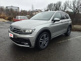 2020 Volkswagen Tiguan II, серый, 4300000 рублей, вид 2