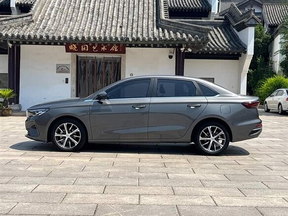 2024 Geely Emgrand II, серый, 1224000 рублей - вид 6