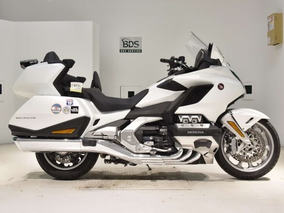 2020 Honda GL 1800 Gold Wing, белый, 1933000 рублей