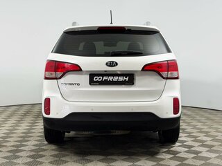 2014 Kia Sorento II Рестайлинг, белый, 1524500 рублей, вид 4