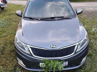 2013 Kia Rio 4-speed III, серый, 1000000 рублей, вид 1
