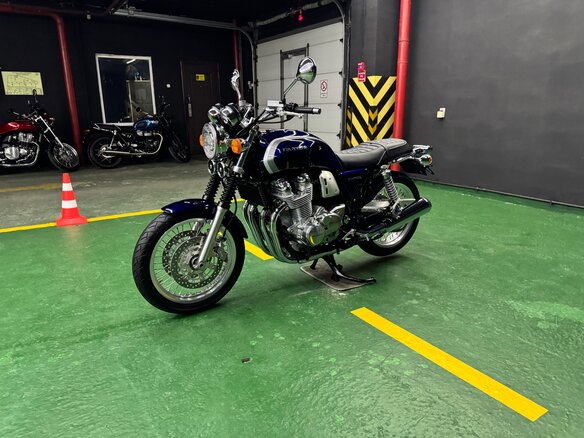 2021 Honda CB 1100, синий, 1450000 рублей - вид 4