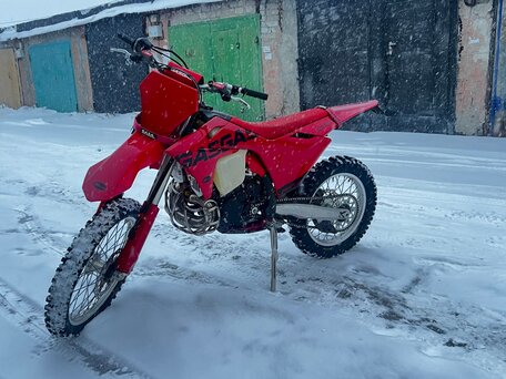 2024 Gas Gas EC, красный, 1090000 рублей, вид 2