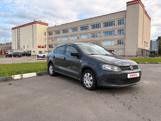 2011 Volkswagen Polo V, серый, 700000 рублей, вид 2