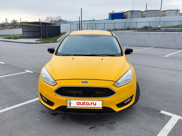 2015 Ford Focus III Рестайлинг, жёлтый, 750000 рублей - вид 11