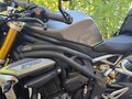 2021 Triumph Speed Triple, серый, 900000 рублей - вид 5
