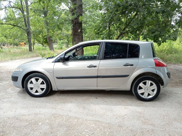 2003 Renault Megane II, серый, 300000 рублей - вид 4