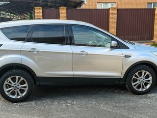 2017 Ford Escape III Рестайлинг, серый, 1280000 рублей, вид 4
