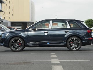 2025 Audi Q7 55 TFSI II (4M) Рестайлинг 2, синий, 13100000 рублей, вид 5