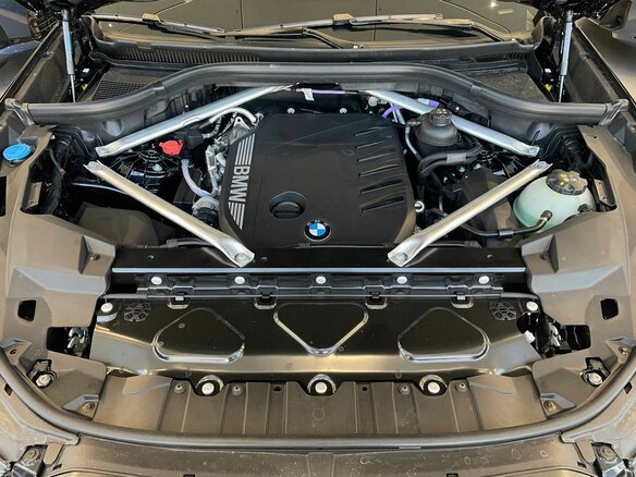 2026 BMW X6 40d III (G06) Рестайлинг, чёрный, 17490000 рублей - вид 25
