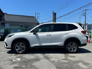 2023 Subaru Forester V Рестайлинг, белый, 2429001 рублей, вид 2