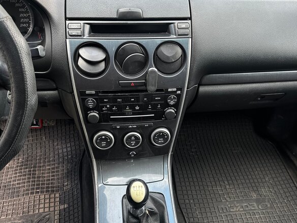 2006 Mazda 6 I (GG) Рестайлинг, серебристый - вид 16