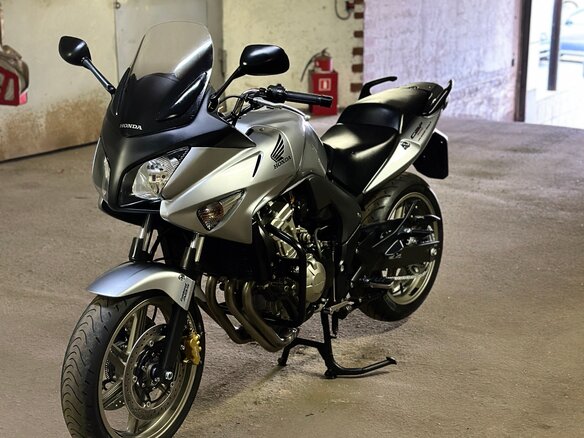 2009 Honda CBF 600, серый, 550000 рублей - вид 2