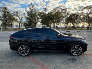 2020 BMW X6 40d III (G06), чёрный, 9100000 рублей, вид 5