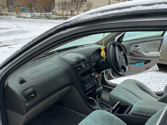 1998 Nissan Cefiro III (A33), серебристый, 350000 рублей - вид 11
