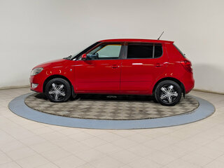 2012 Skoda Fabia II Рестайлинг, красный, 425900 рублей, вид 5