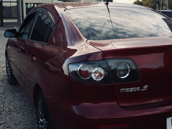 2008 Mazda 3 4-speed I (BK) Рестайлинг, красный, 700000 рублей - вид 2