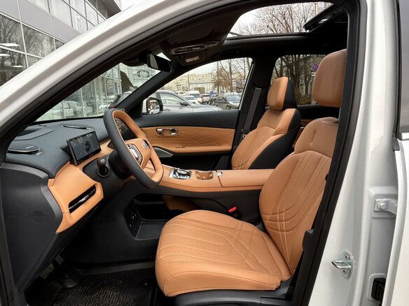 2026 Geely EX5 Гибрид EM-i, белый, 3974990 рублей - вид 12