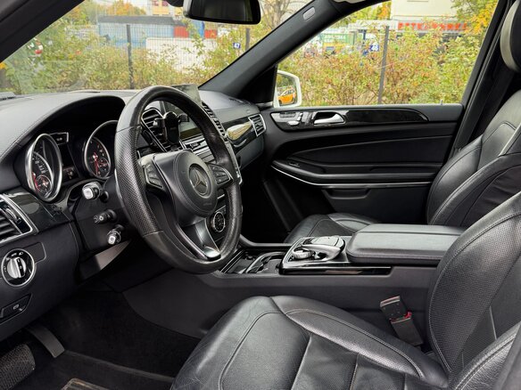 2017 Mercedes-Benz GLS 500 I (X166), белый, 4200000 рублей - вид 4