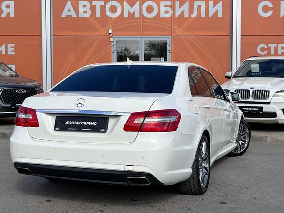 2012 Mercedes-Benz E-Класс 200 7G-Tronic IV (W212, S212, C207), белый, 1250000 рублей - вид 4