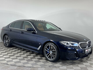2022 BMW 5 серии 520i VII (G30/G31/G38) Рестайлинг, чёрный, 4799000 рублей, вид 2