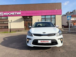 2019 Kia Rio IV, белый, 695000 рублей, вид 2