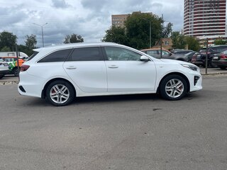 2021 Kia Ceed III, белый, 1530000 рублей, вид 4