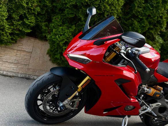 2025 Ducati Panigale V2, красный, 1799999 рублей