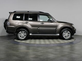 2013 Mitsubishi Pajero IV Рестайлинг 1, коричневый, 2096000 рублей, вид 4