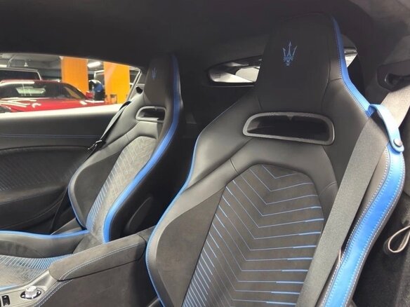2022 Maserati MC20, синий, 19000000 рублей - вид 7