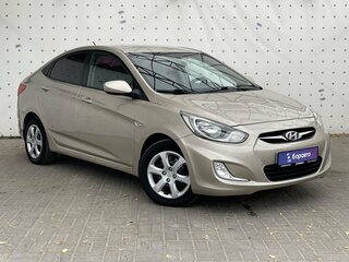 2011 Hyundai Solaris I, бежевый, 880000 рублей, вид 4