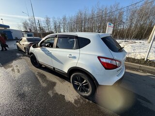 2013 Nissan Qashqai I Рестайлинг, белый, 1200000 рублей, вид 5