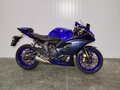 2023 Yamaha YZF-R7, синий, 849000 рублей