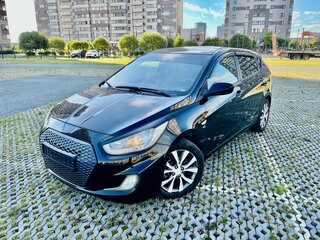 2013 Hyundai Solaris I, чёрный, 777000 рублей, вид 2