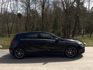 2013 Mercedes-Benz A-Класс 180 III (W176), фиолетовый, 1600000 рублей, вид 4