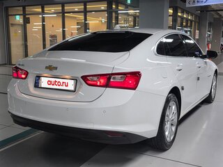 2021 Chevrolet Malibu IX Рестайлинг, белый, 1350071 рублей, вид 3