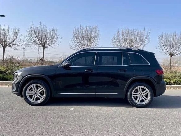 2022 Mercedes-Benz GLB 180 I (X247), чёрный, 2750000 рублей - вид 2