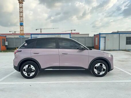 2025 Geely Geome Xingyuan 30.12 kWh, розовый, 1500013 рублей, вид 2