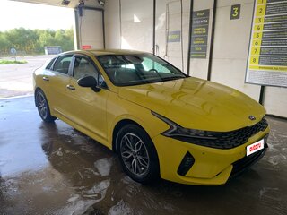 2021 Kia K5 III, жёлтый, 1769000 рублей, вид 2