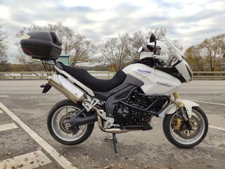 2007 Triumph Tiger 1050, белый, 550000 рублей, вид 2