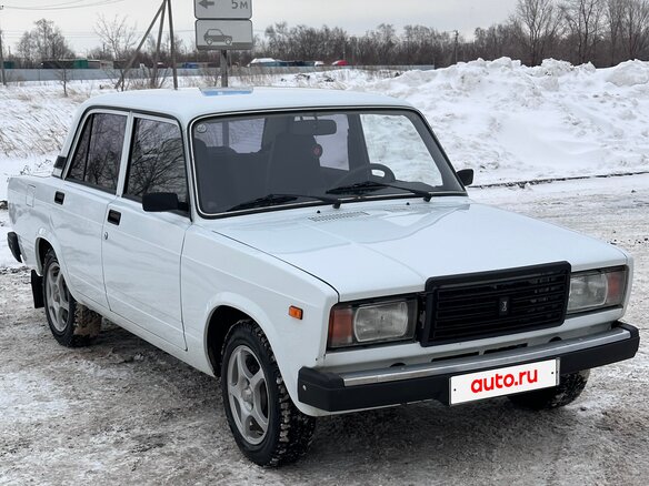 2011 Lada (ВАЗ) 2107, белый, 220000 рублей