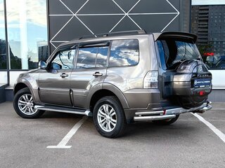 2012 Mitsubishi Pajero IV Рестайлинг 1, коричневый, 1899000 рублей, вид 2
