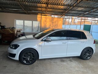 2014 Volkswagen Golf VII, белый, 1350000 рублей, вид 2