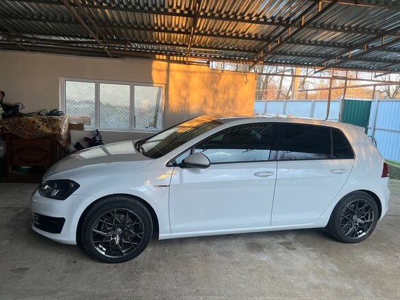 2014 Volkswagen Golf VII, белый - вид 1